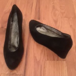 Stuart Weitzman fur lined shoes